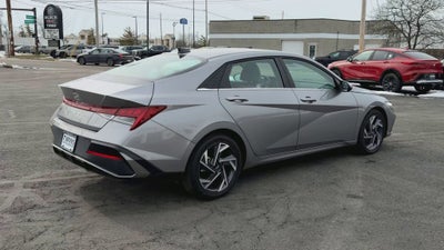 2025 Hyundai Elantra Limited