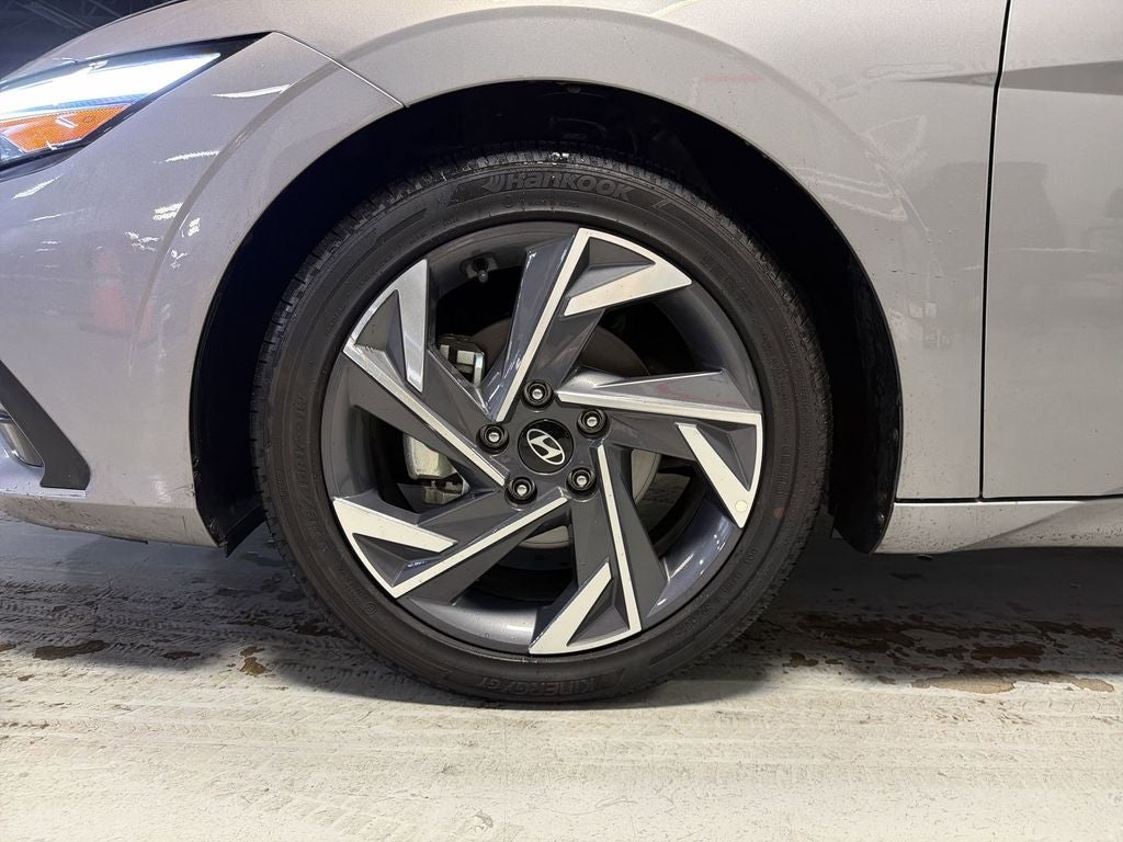 2025 Hyundai Elantra Limited