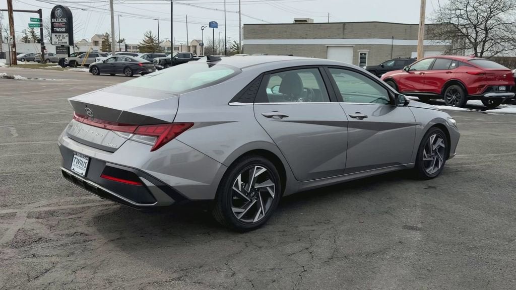 2025 Hyundai Elantra Limited