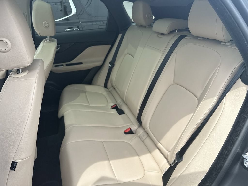 2018 Jaguar F-PACE 25t Premium