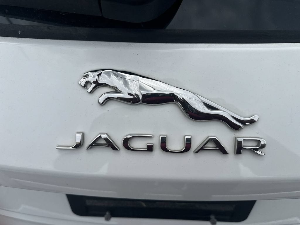 2018 Jaguar F-PACE 25t Premium