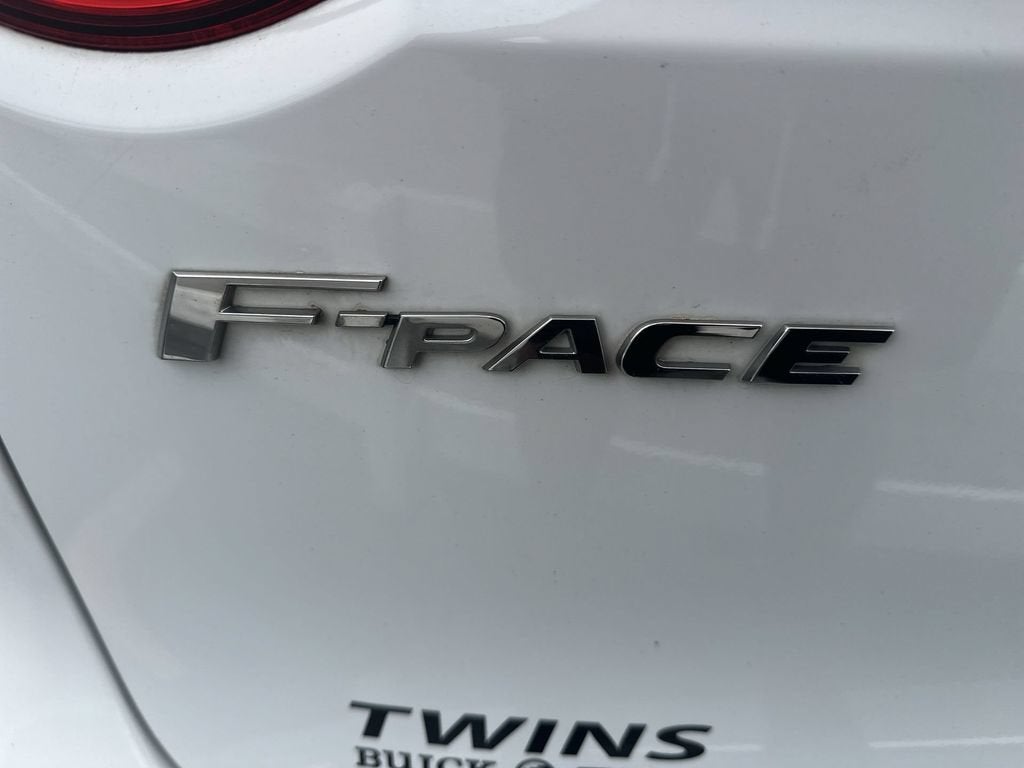 2018 Jaguar F-PACE 25t Premium