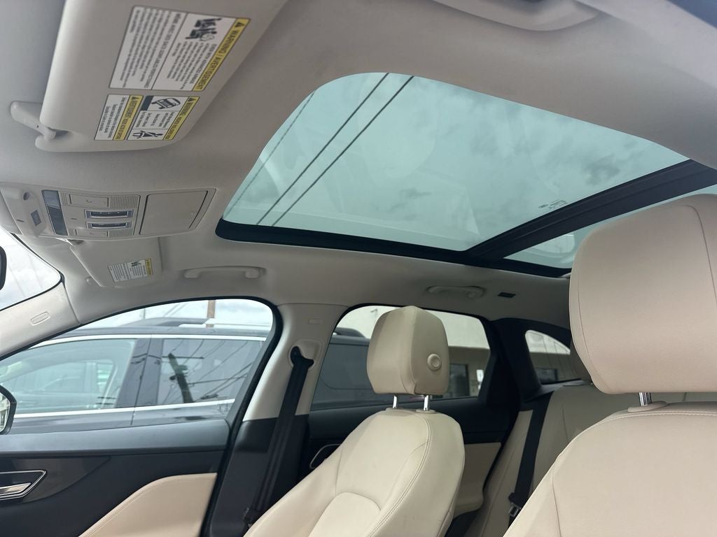 2018 Jaguar F-PACE 25t Premium