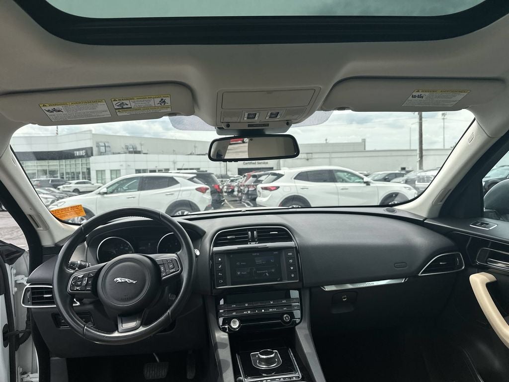 2018 Jaguar F-PACE 25t Premium