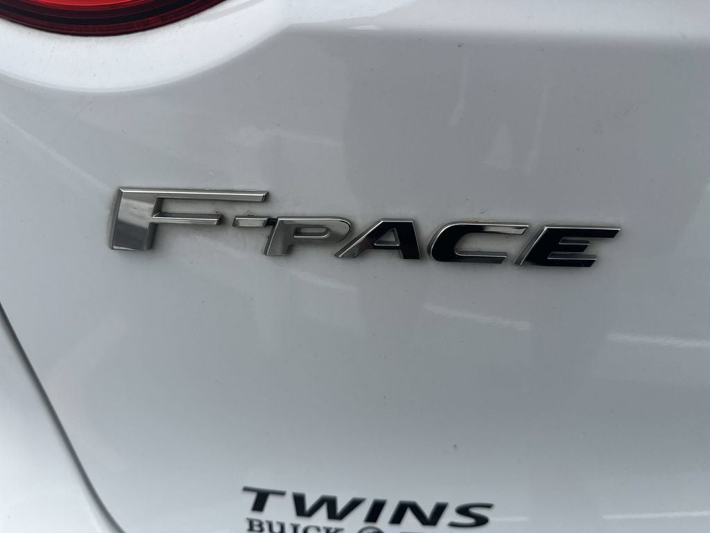2018 Jaguar F-PACE 25t Premium