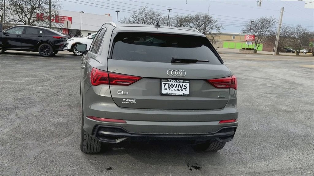 2021 Audi Q3 Premium 45 TFSI S line quattro Tiptronic