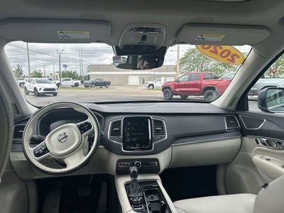 2020 Volvo XC90 T6 Momentum 6 Passenger