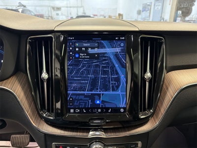 2022 Volvo XC60 Momentum