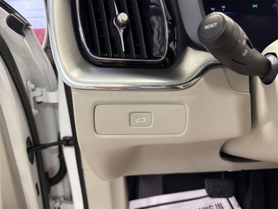 2023 Volvo XC60 Core