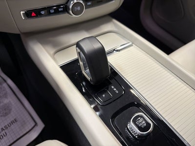 2023 Volvo XC60 Core