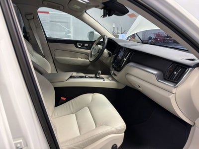 2023 Volvo XC60 Core