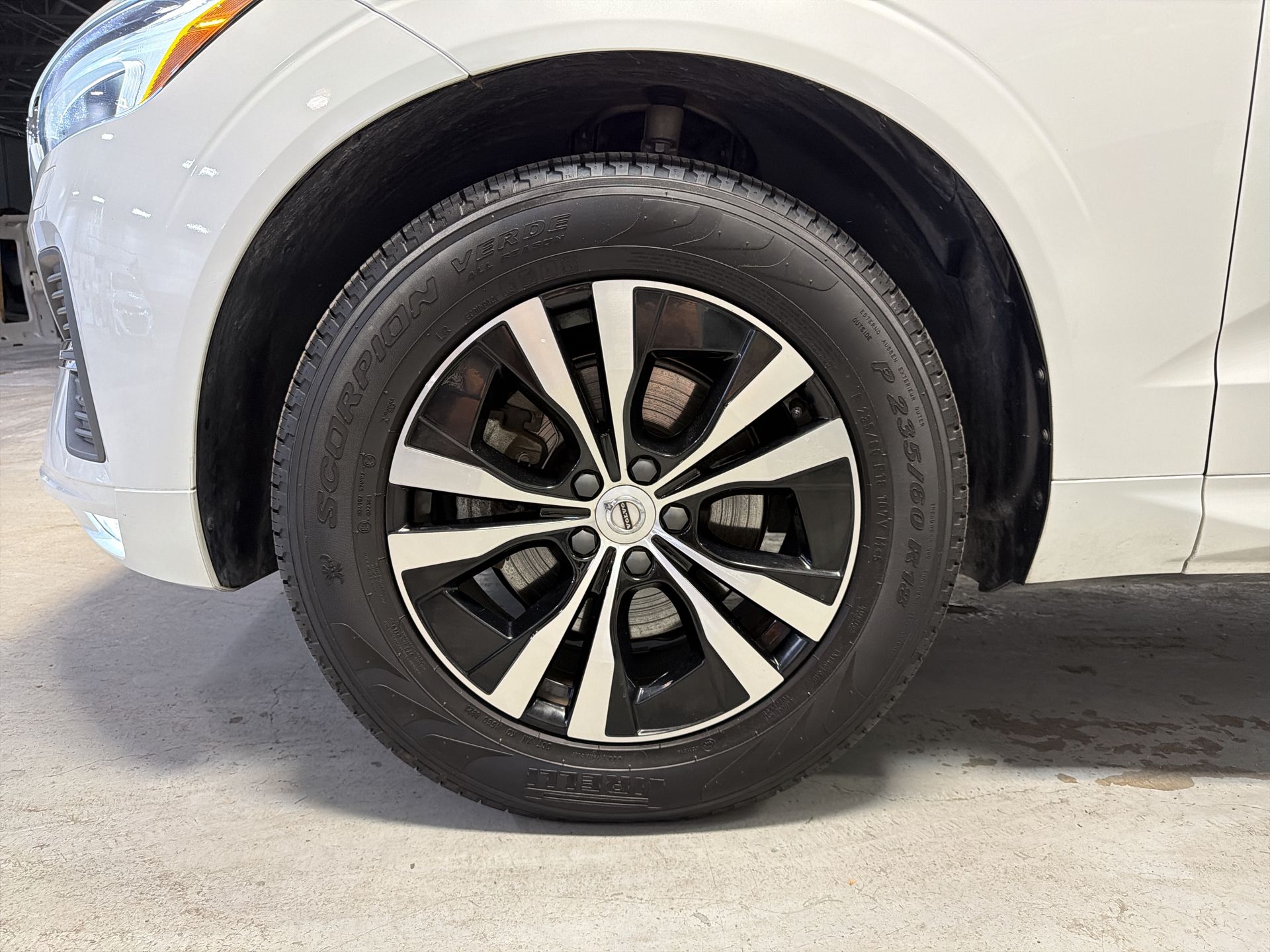 2023 Volvo XC60 Core