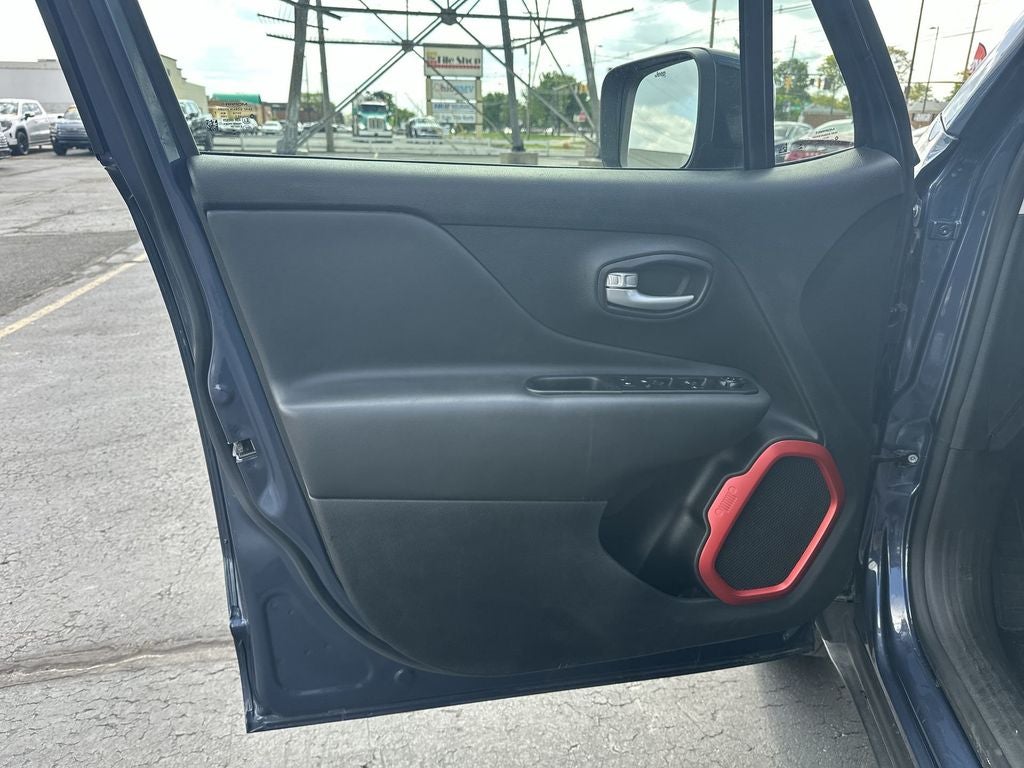 2023 Jeep Renegade Trailhawk 4x4